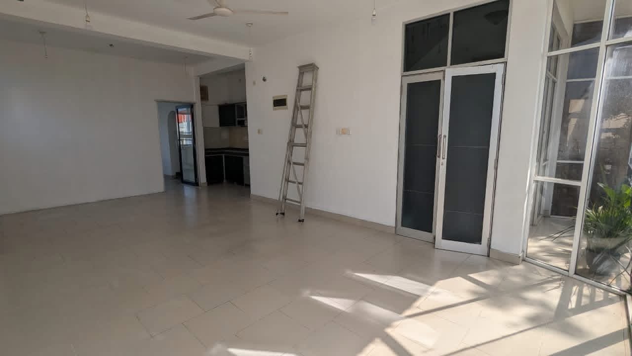 House Office space for rent in Boralasgamuwa