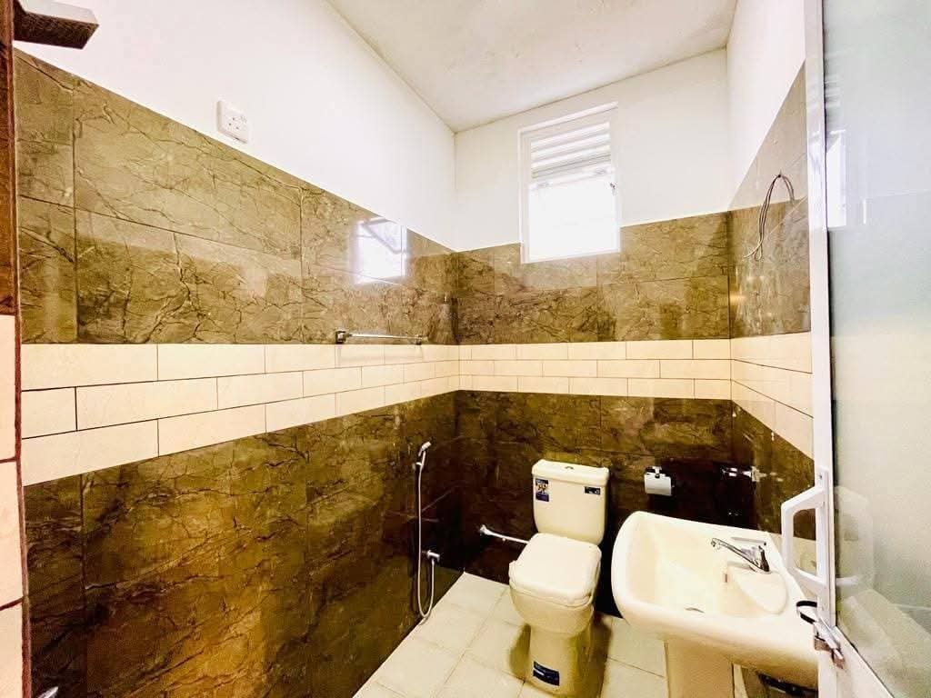 වත්තලින් නිවසක්