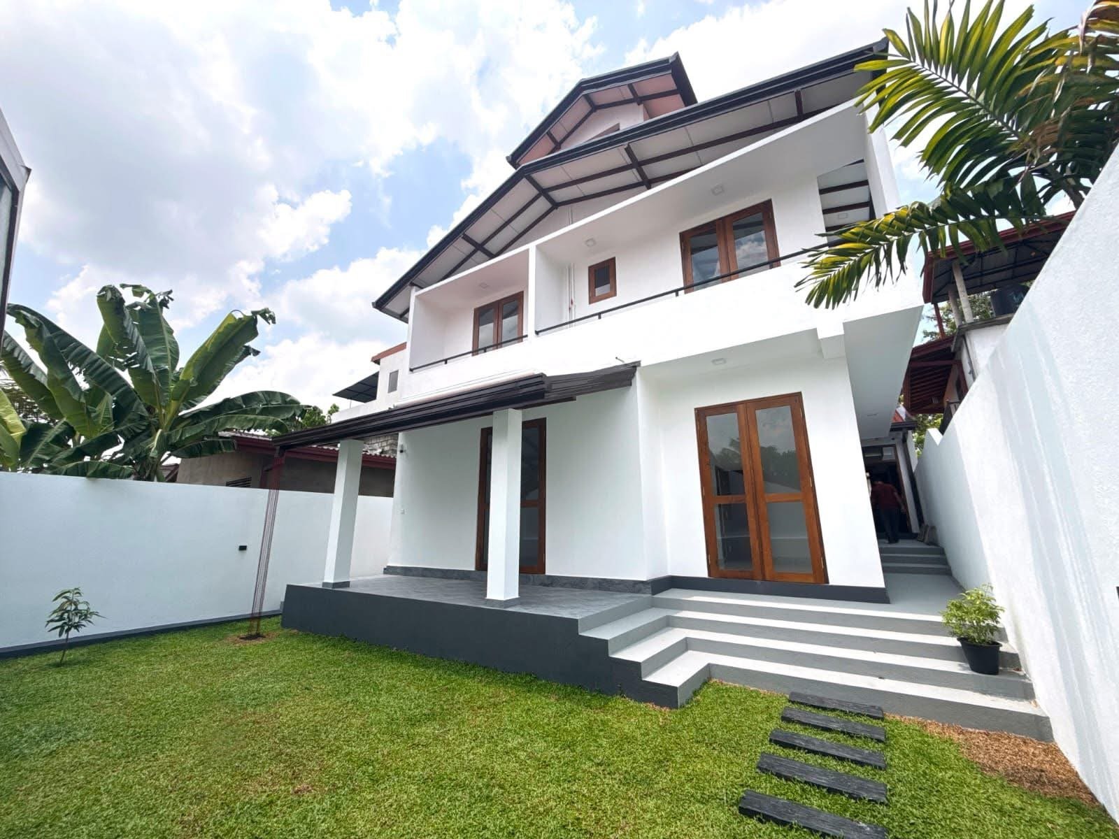Brand new House - piliyandala