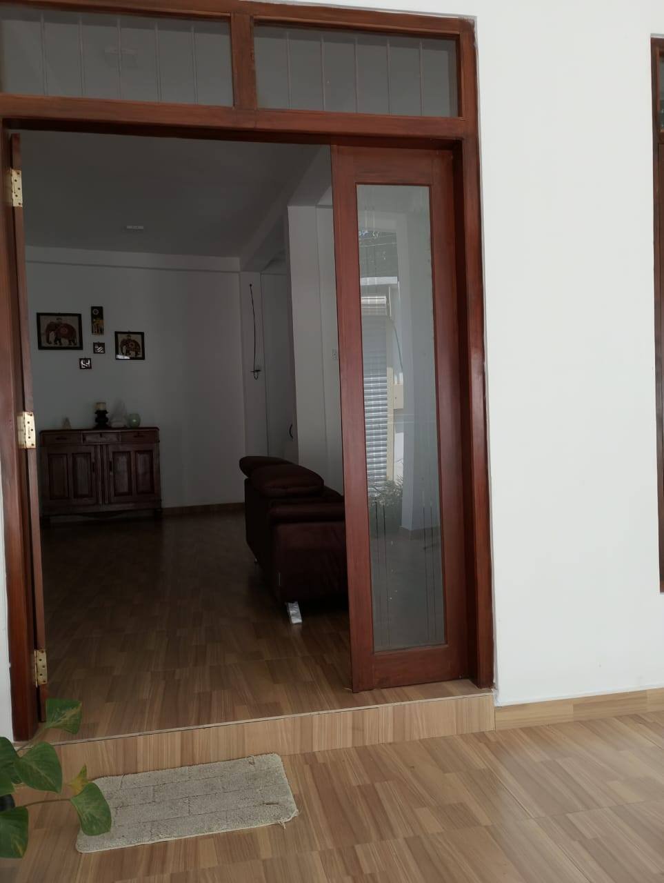 නිවසක් විකිනිමට යක්කල
