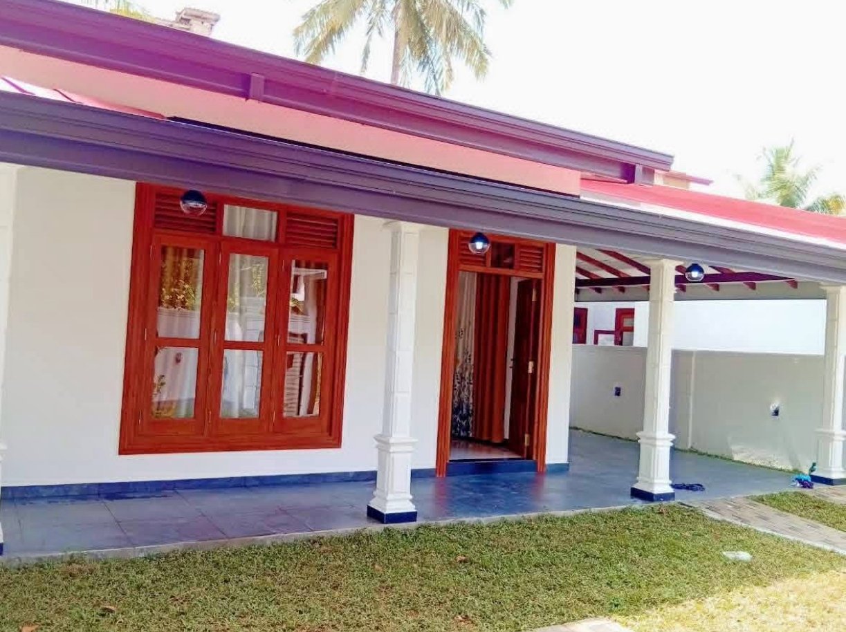 🏡හෝමාගම ගොඩගම නව නිවස 190 ප්‍රධාන බස් පාරට 600m හයිලෙවල්පාරට 1km