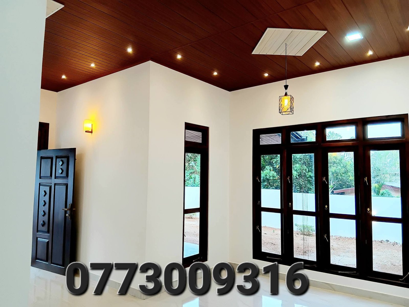 📌ස්ථානය - උඩුගම්පල හන්දියෙන් ලස්සන නිවසක්