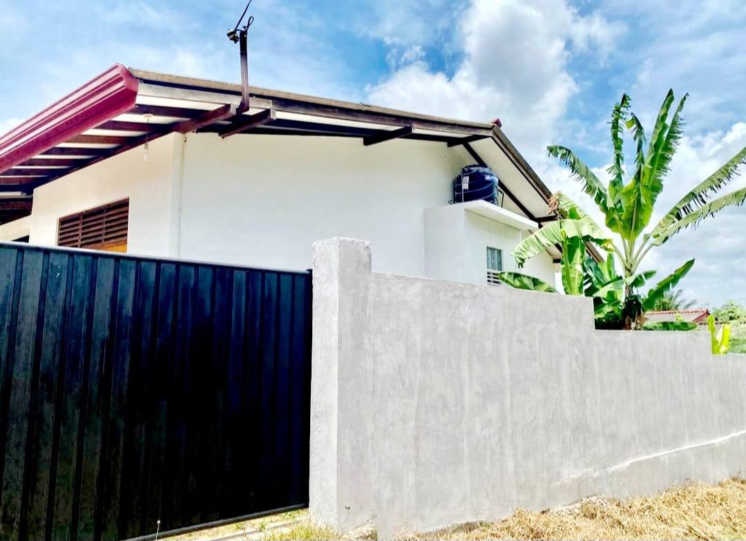 Kadawatha - Ganemulla road, Welipillawa. 2 year old single storey house