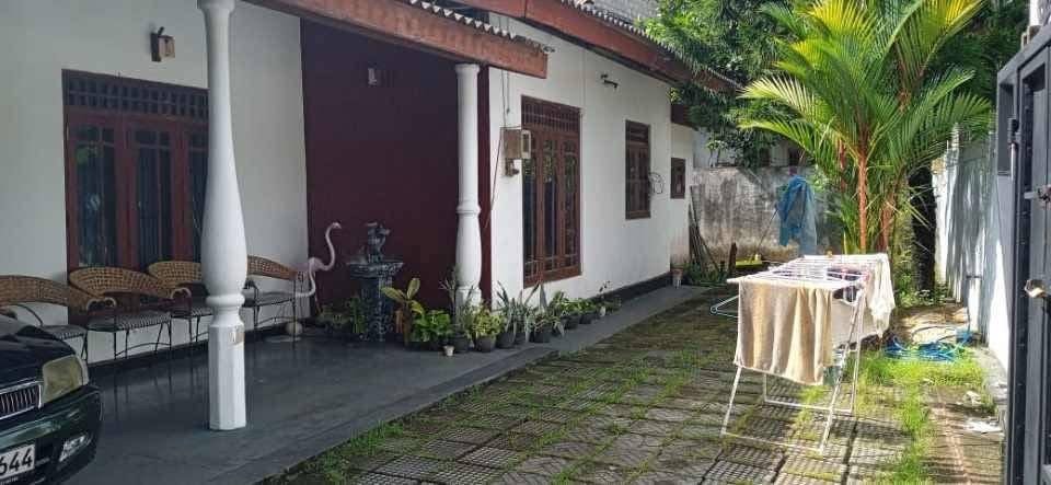 House for sale in Minuwangoda
