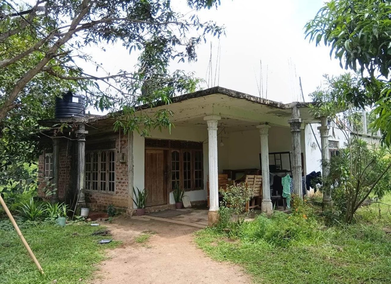වැහැර රවුම් පාරේ වටිනා ඉඩමක් විකිණීමට - kurunagala